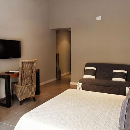 L'Hotellerie Kouros Кюэр Номер фото